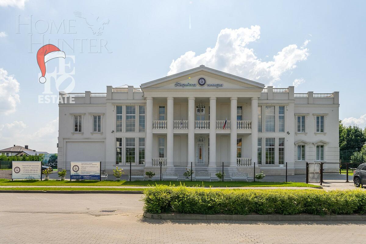 2-этажный коттедж 300 м² с отделкой