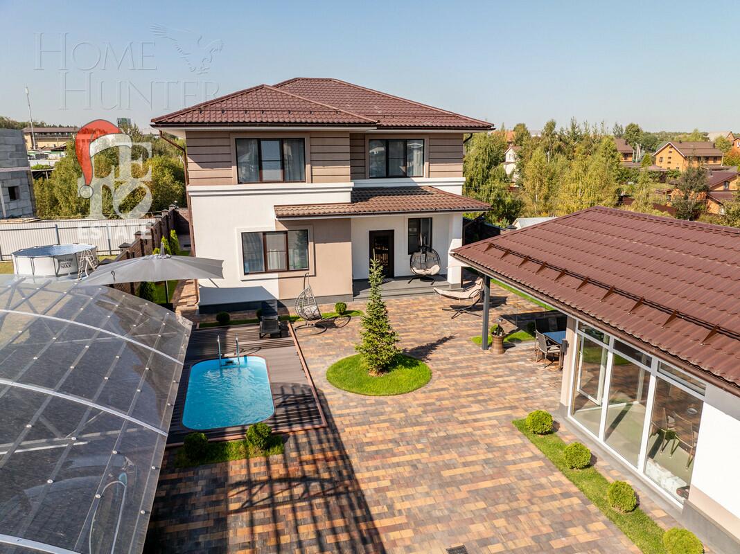 2-этажный коттедж 244 м² с отделкой