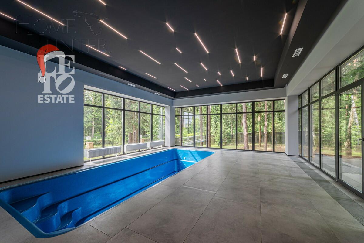 2-этажный коттедж 720 м² с отделкой