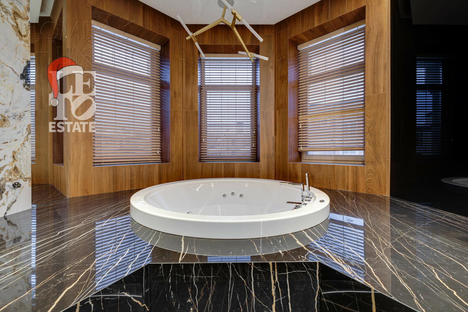 2-этажный коттедж 688 м² с отделкой