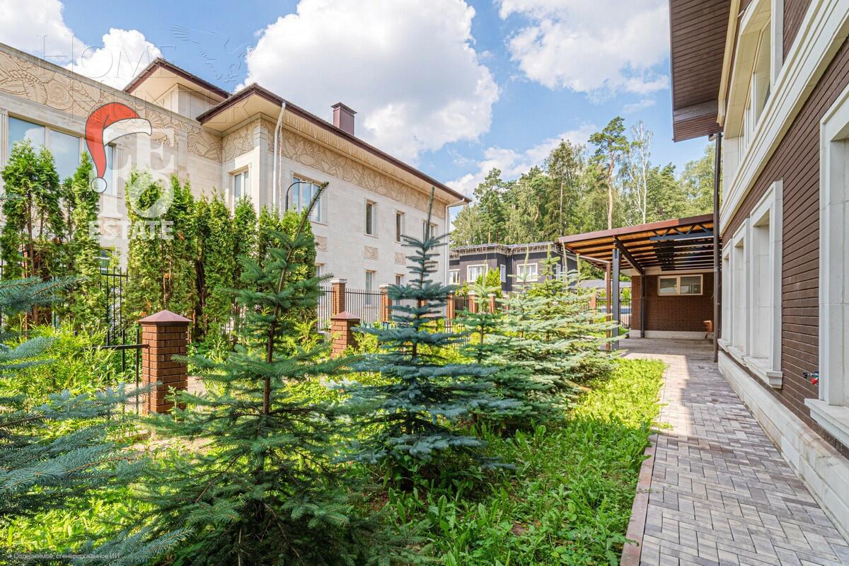 2-этажный коттедж 750 м² без отделки