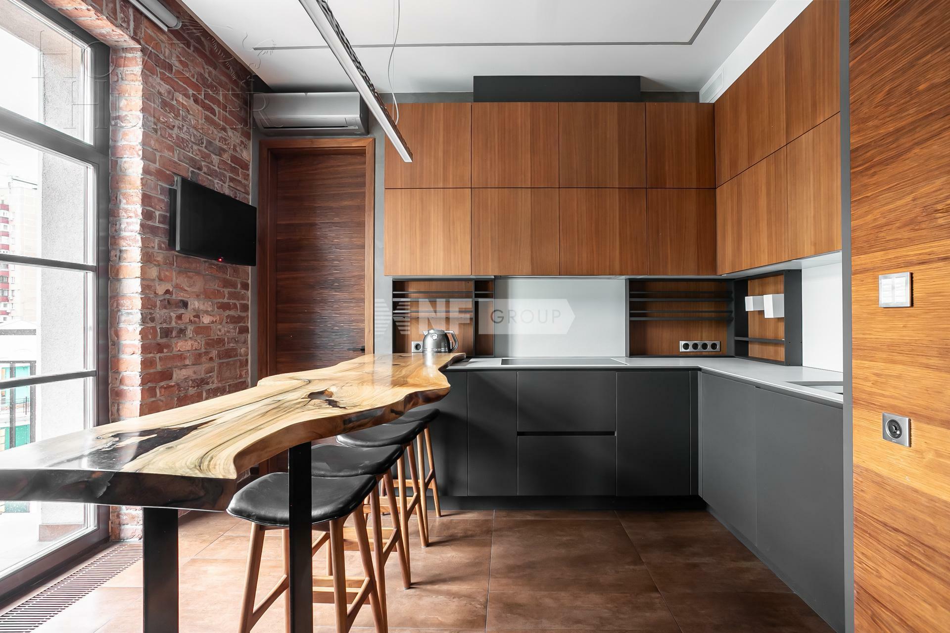 4-КОМН. КВАРТИРА С ОТДЕЛКОЙ 184.1 М² НА 4 ЭТАЖЕ