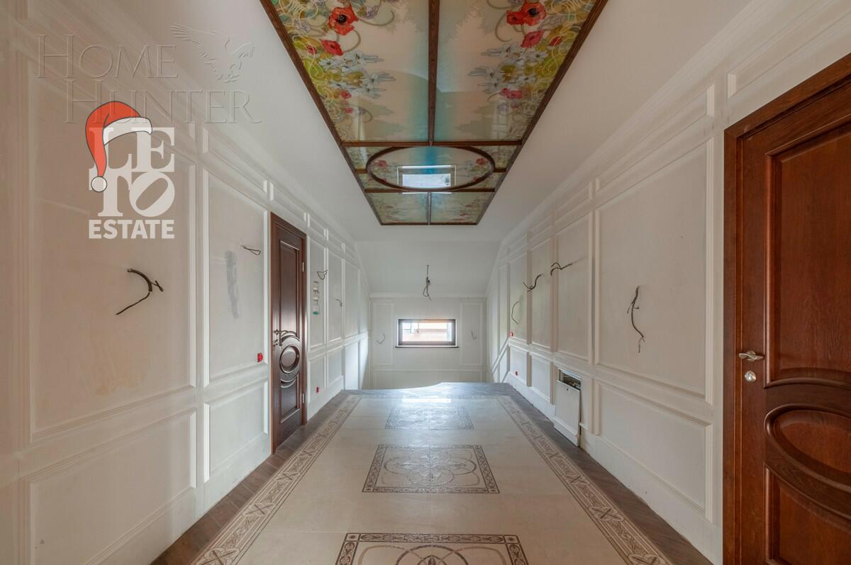 2-этажный коттедж 590 м² без отделки