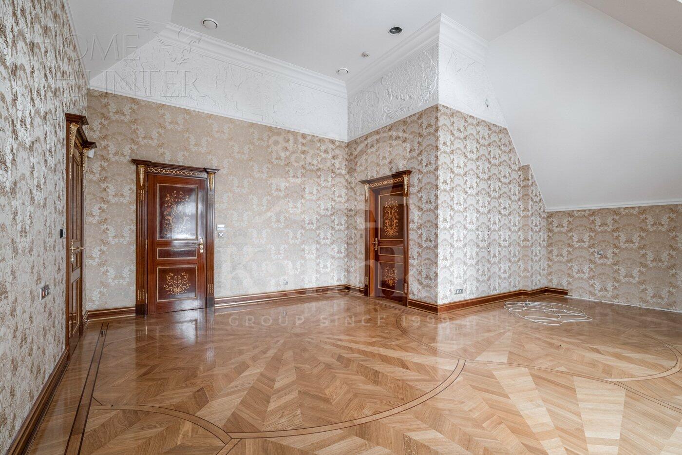 2-этажный коттедж 350 м² с отделкой