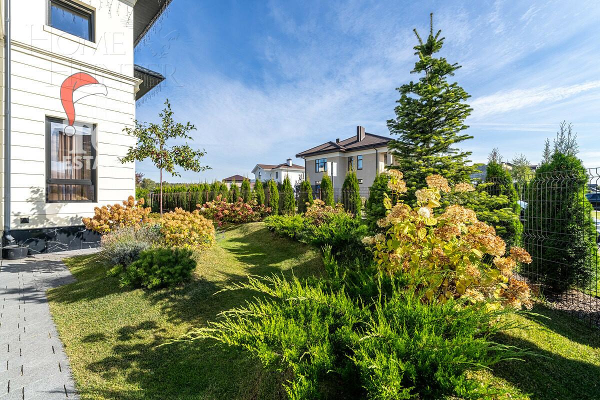 2-этажный коттедж 278 м² с отделкой