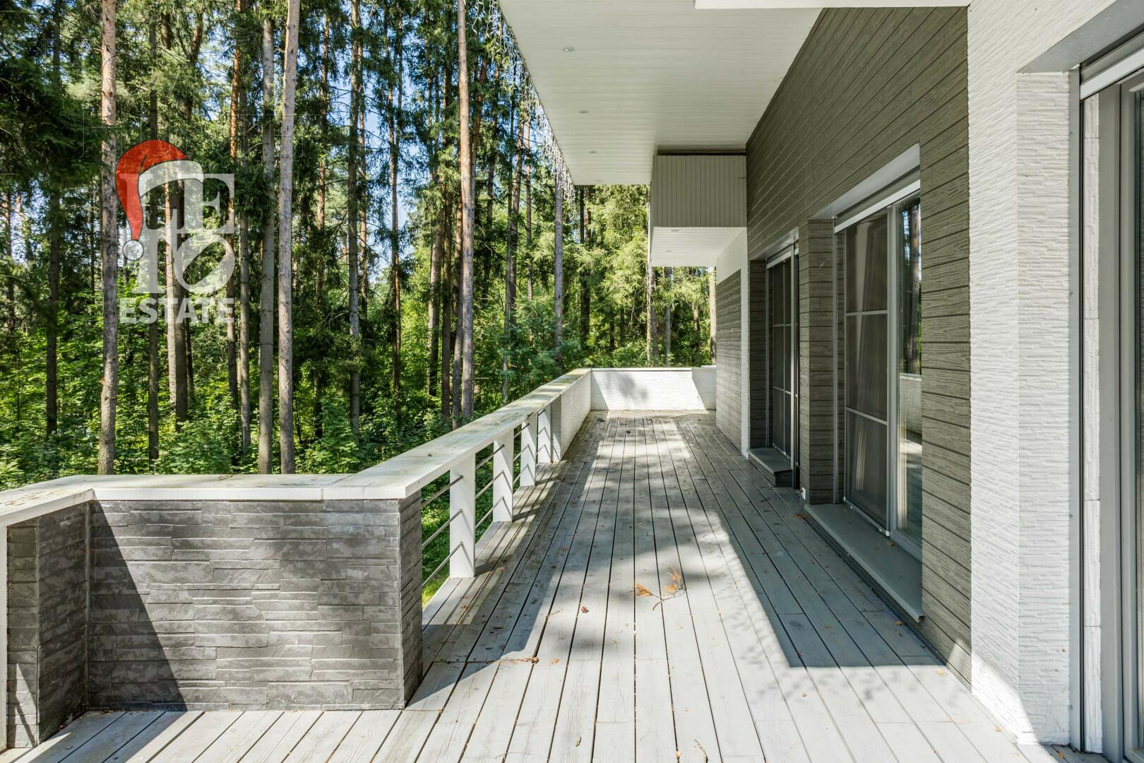 2-этажный коттедж 455 м² с отделкой