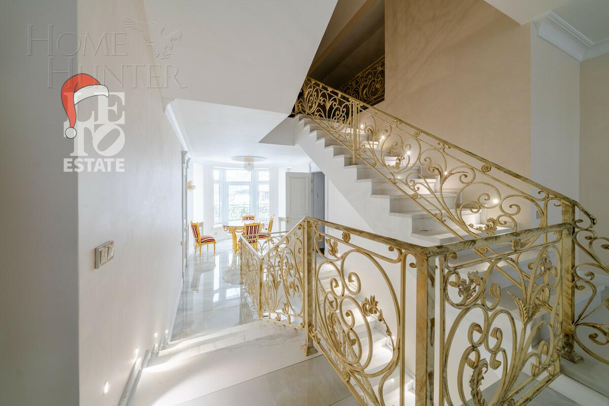 2-этажный коттедж 1 110 м² с отделкой