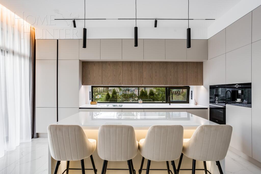 2-этажный коттедж 302 м² с отделкой