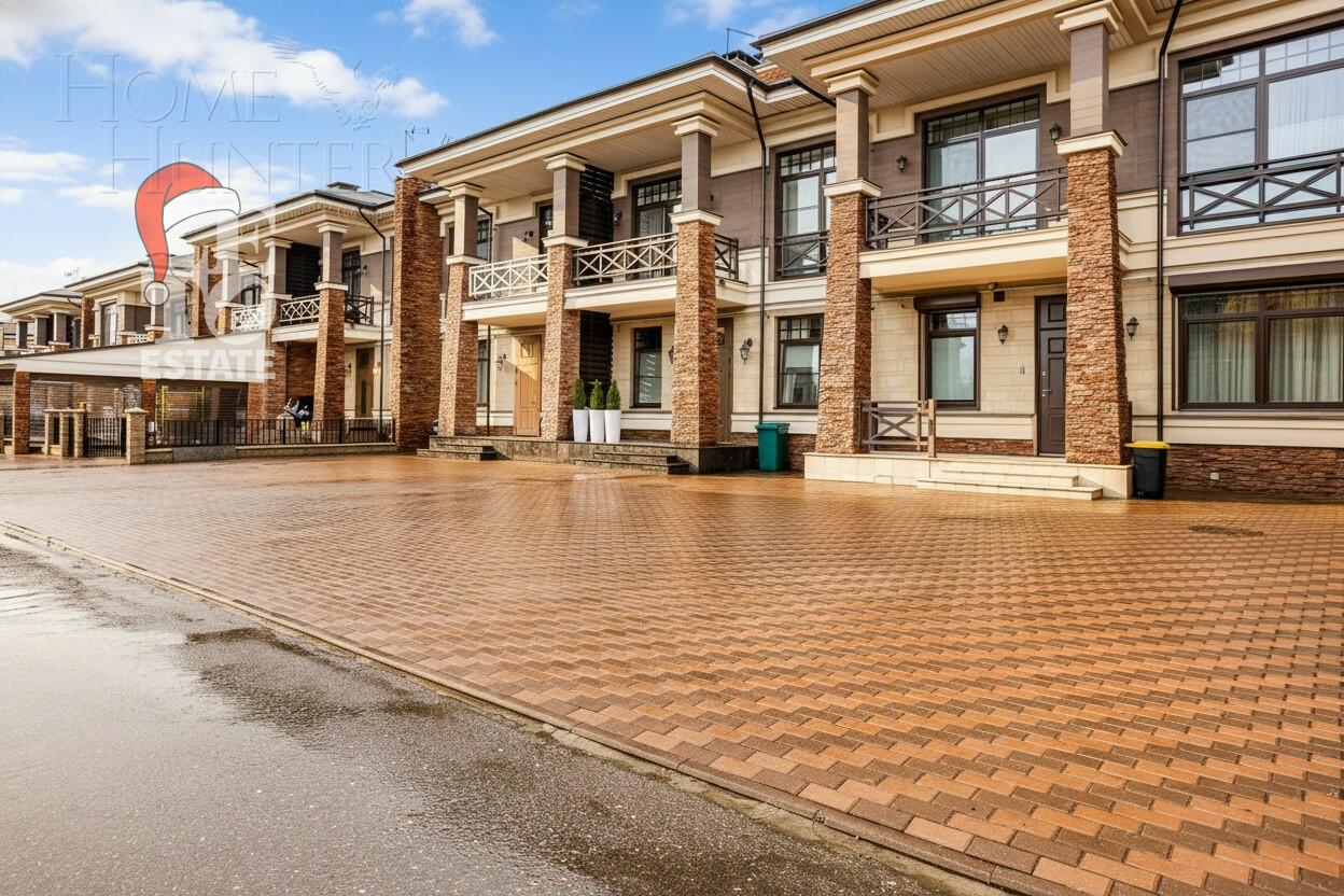 2-этажный таунхаус 440 м² с отделкой
