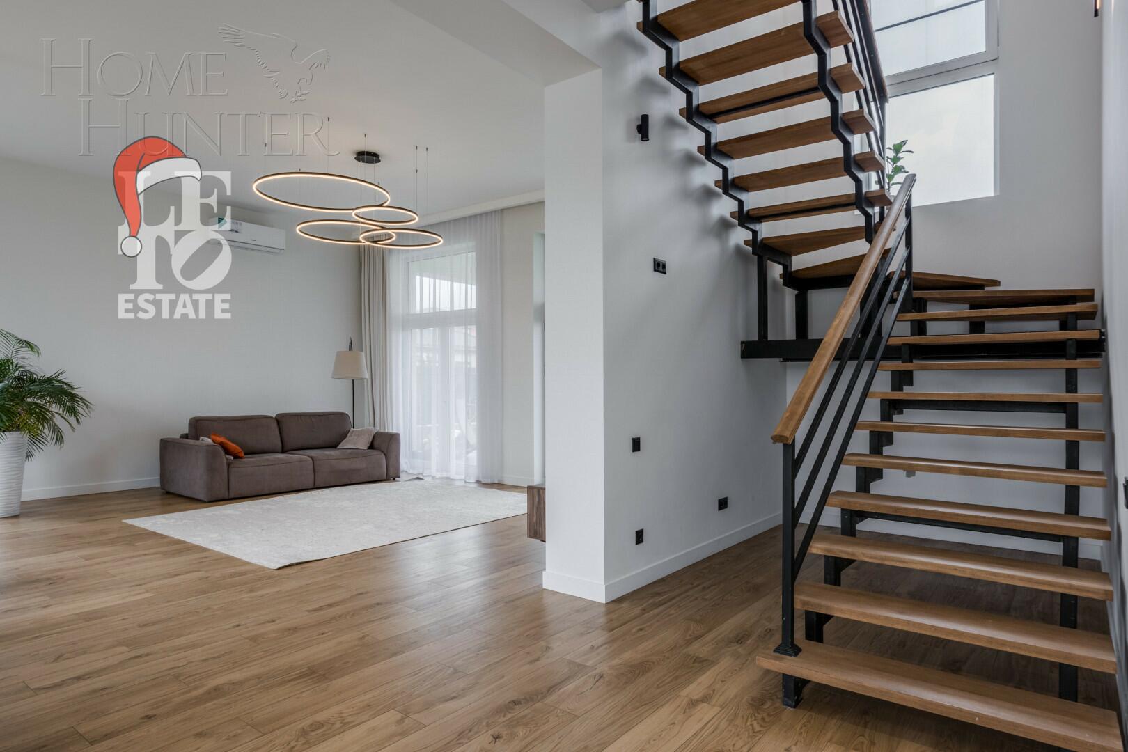 2-этажный коттедж 260 м² с отделкой