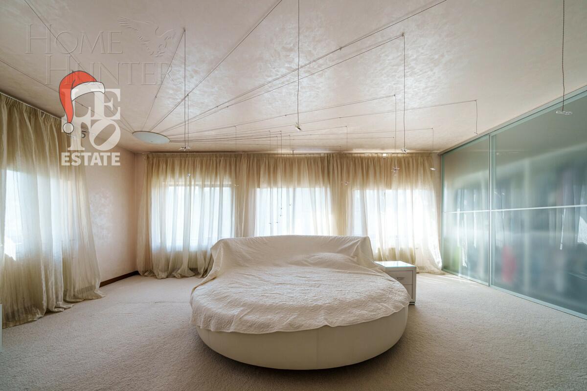 3-этажный коттедж 640 м² с отделкой