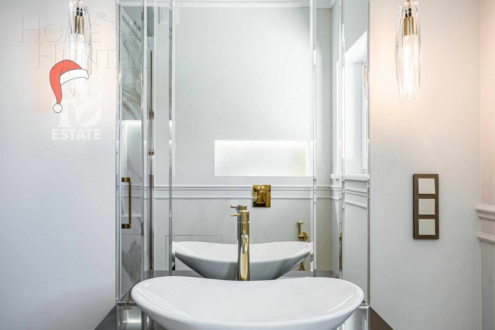 2-этажный коттедж 240 м² с отделкой