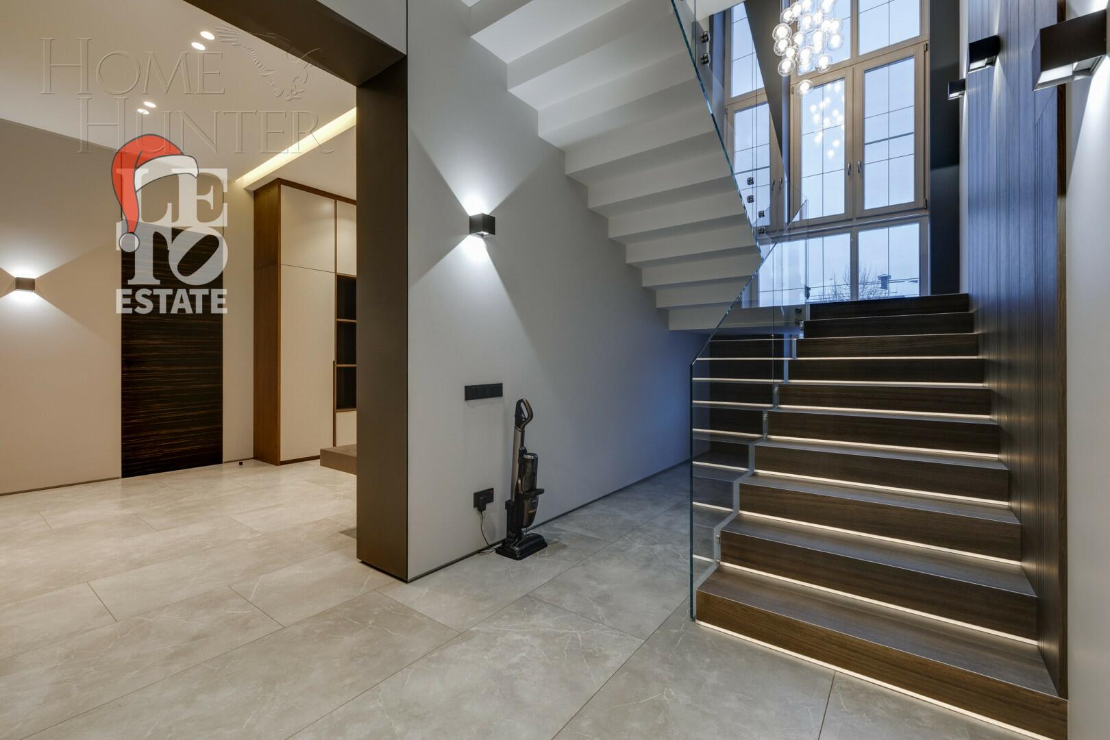 2-этажный коттедж 688 м² с отделкой