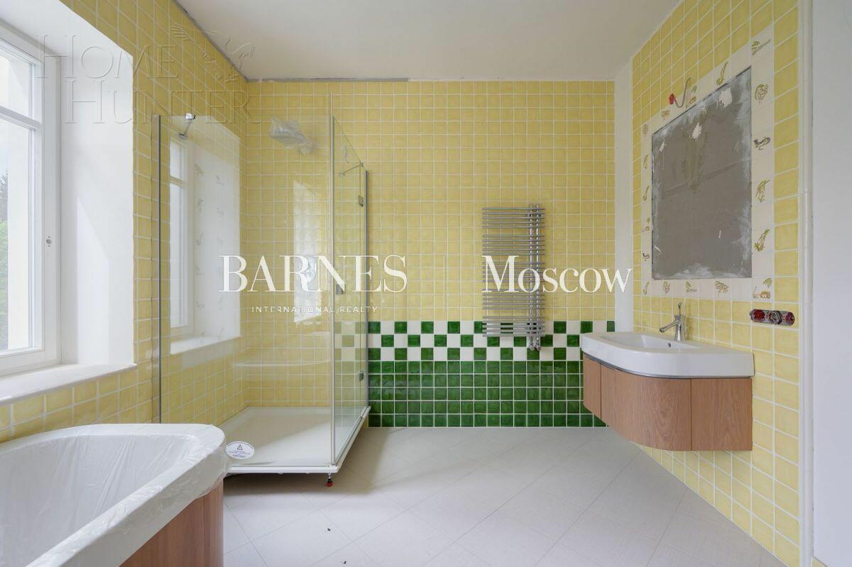 3-этажный коттедж 501.7 м² без отделки