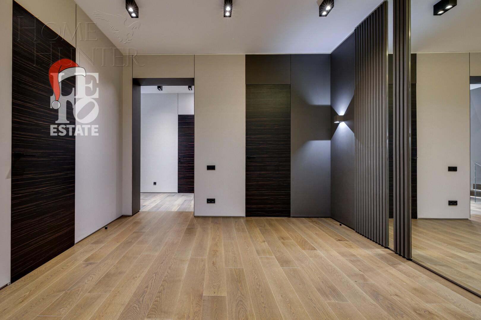 2-этажный коттедж 688 м² с отделкой