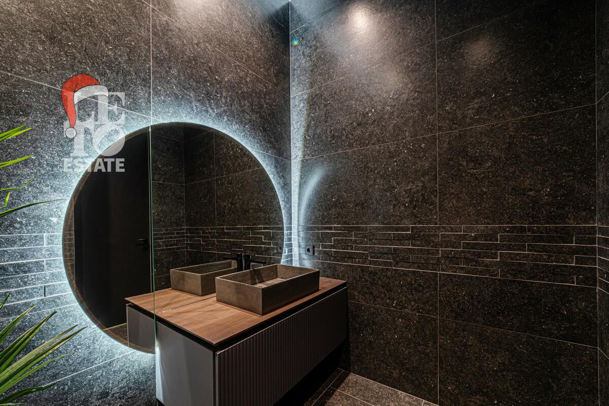 2-этажный коттедж 720 м² с отделкой