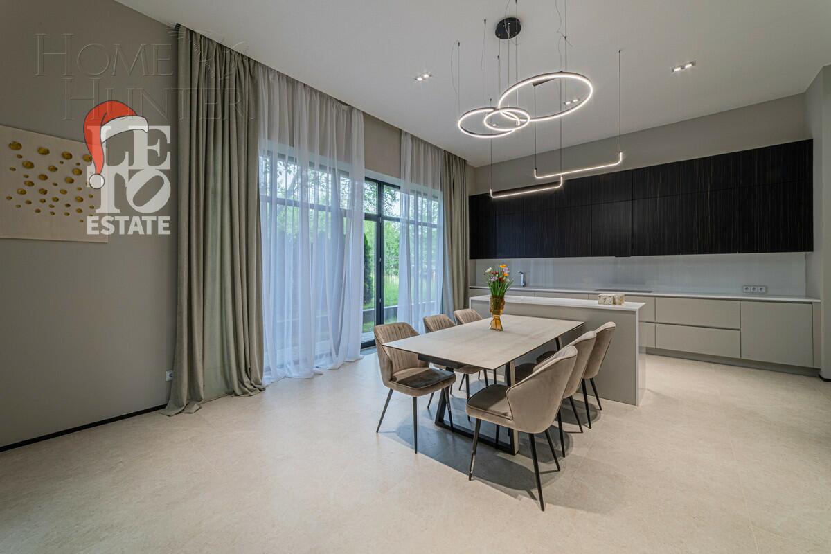 2-этажный коттедж 720 м² с отделкой