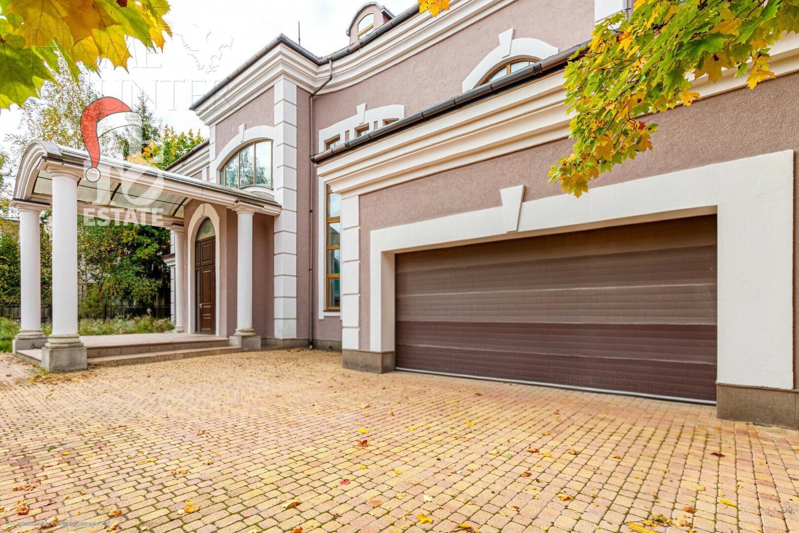 2-этажный коттедж 1 000 м² с отделкой