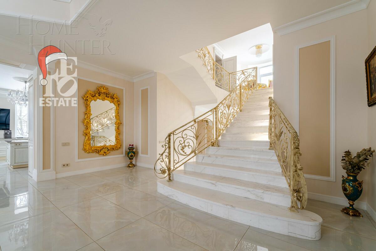 2-этажный коттедж 1 110 м² с отделкой