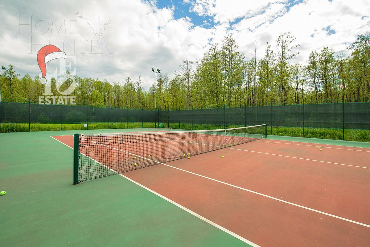 2-этажный коттедж 590 м² без отделки