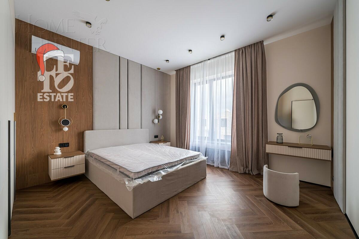 2-этажный коттедж 300 м² с отделкой