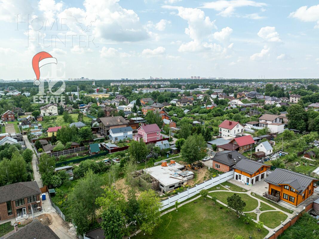 3-этажный коттедж 690 м² без отделки