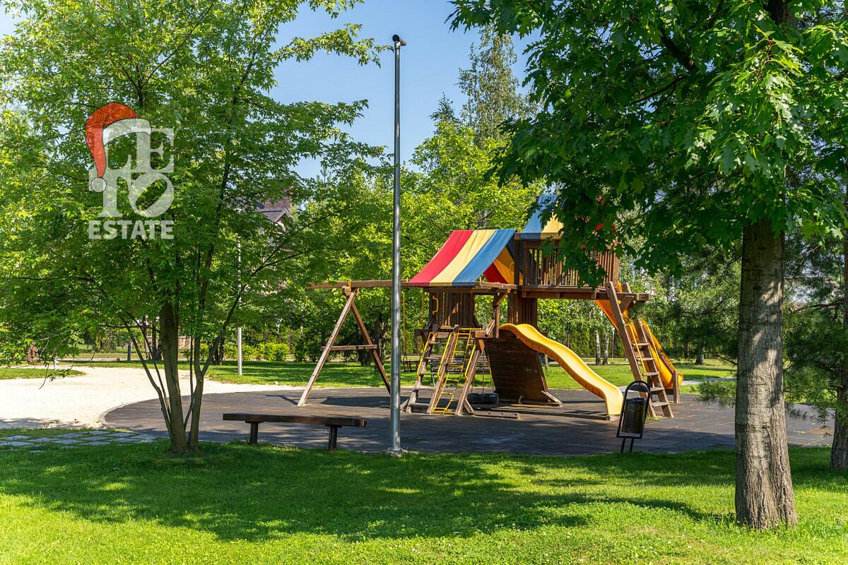 2-этажный коттедж 300 м² с отделкой