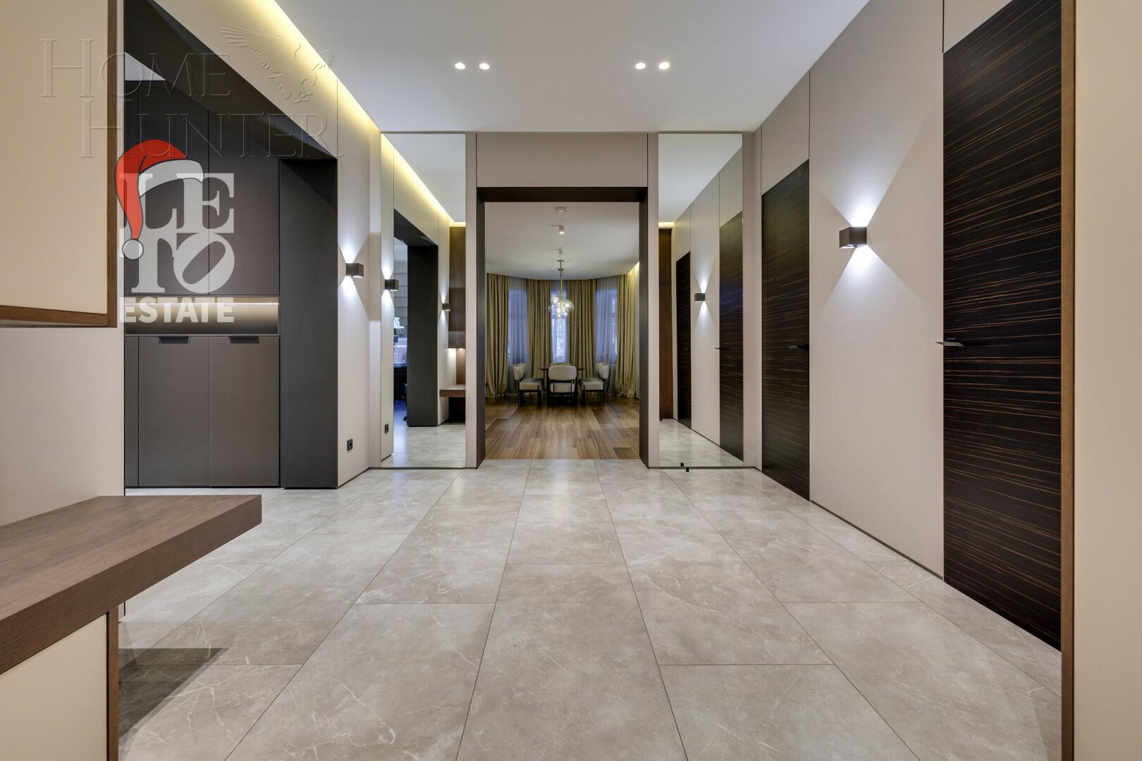 2-этажный коттедж 688 м² с отделкой