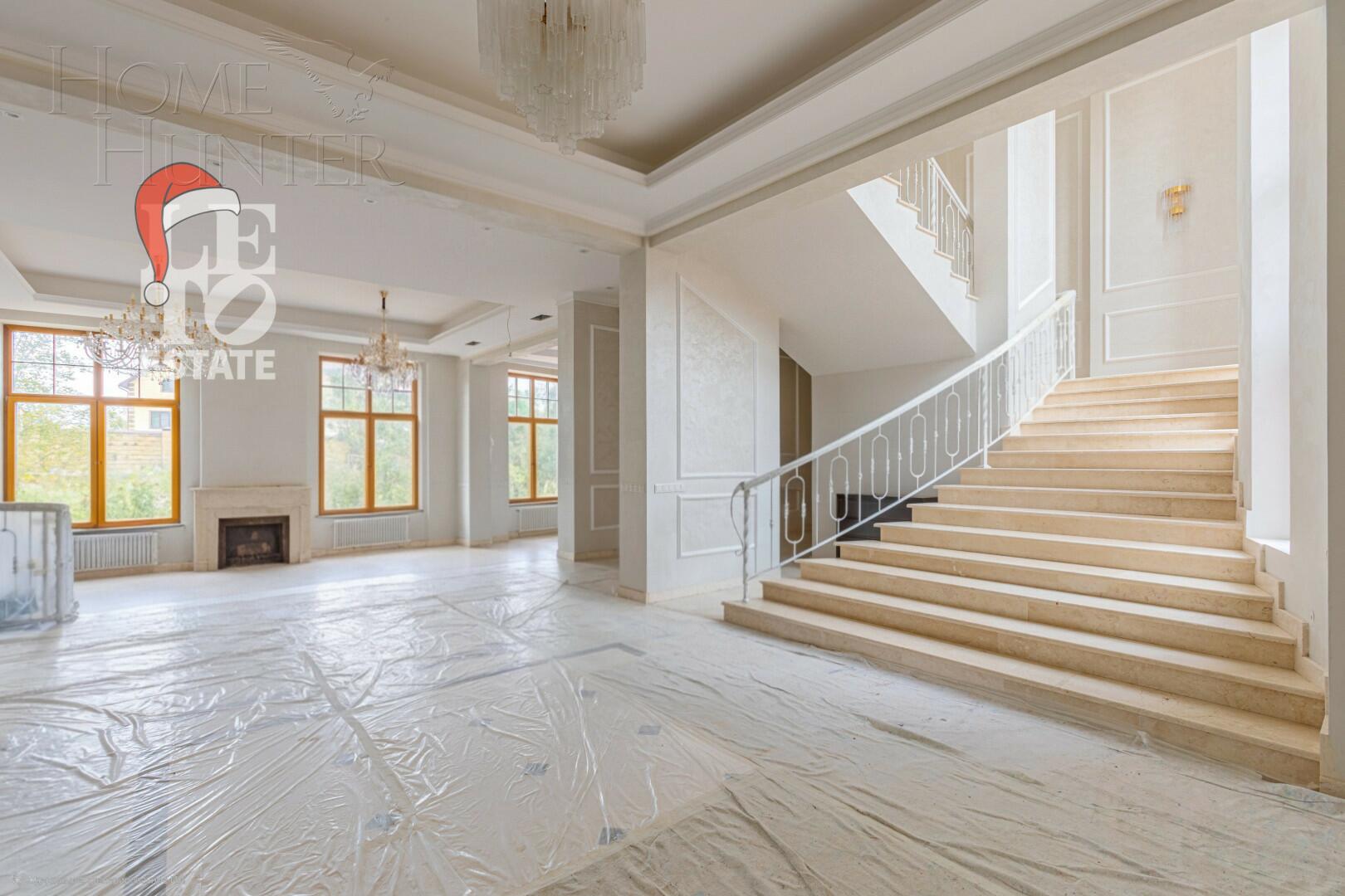 2-этажный коттедж 1 000 м² с отделкой