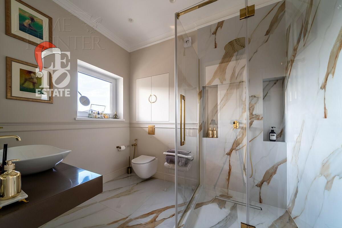 2-этажный коттедж 278 м² с отделкой