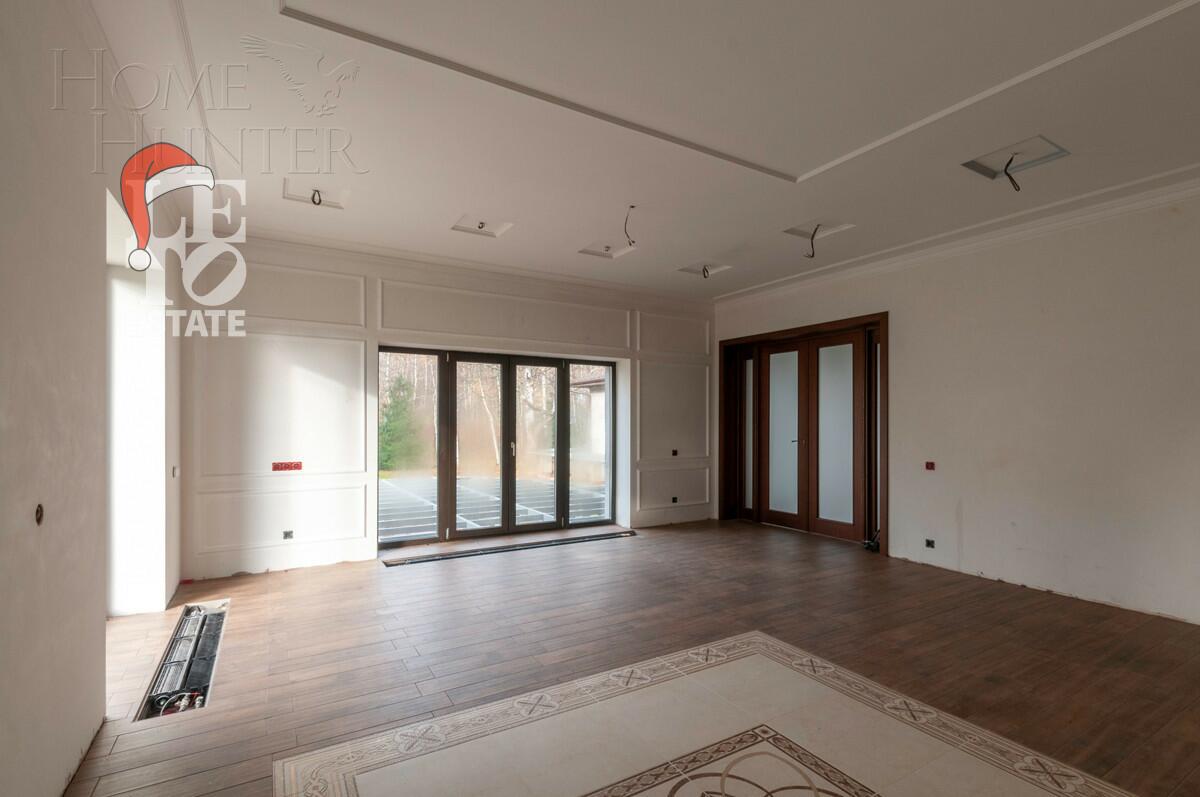 2-этажный коттедж 590 м² без отделки