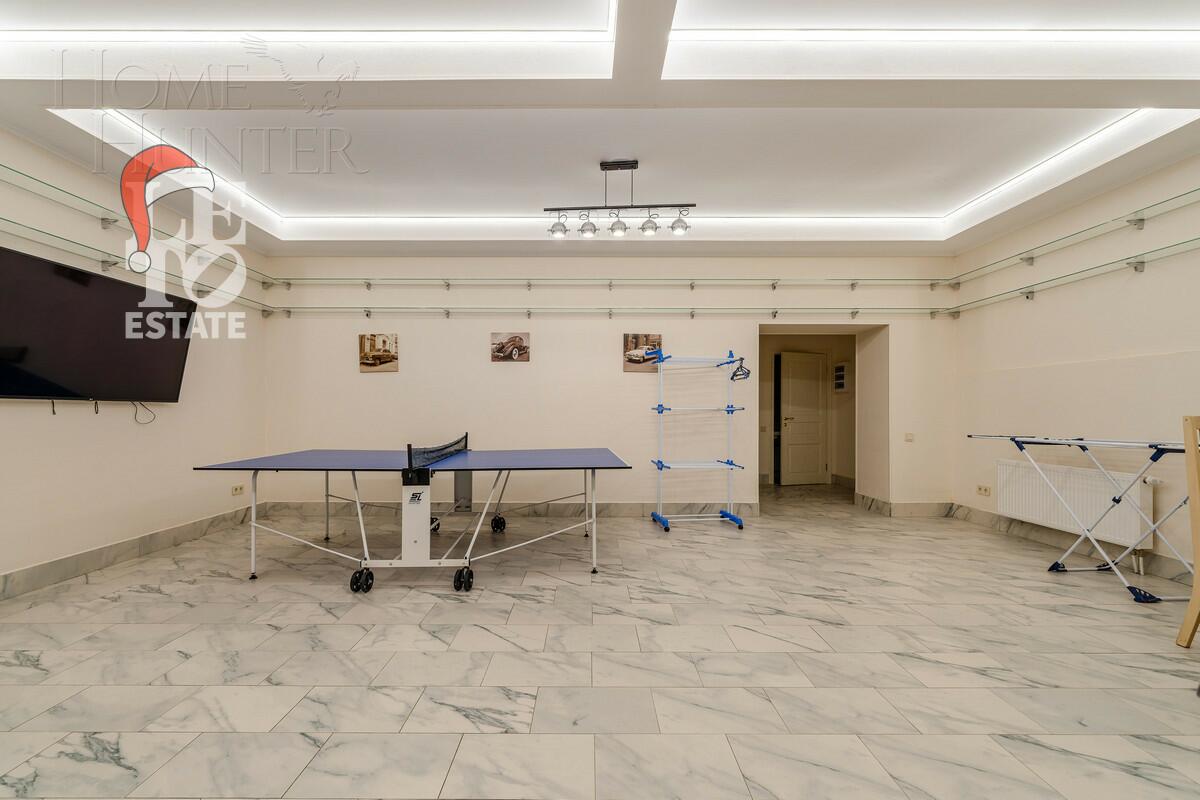 2-этажный коттедж 1 110 м² с отделкой