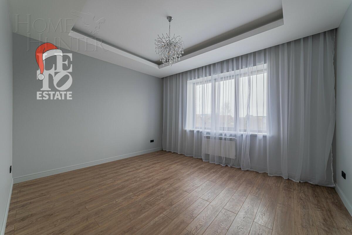 2-этажный коттедж 320 м² с отделкой