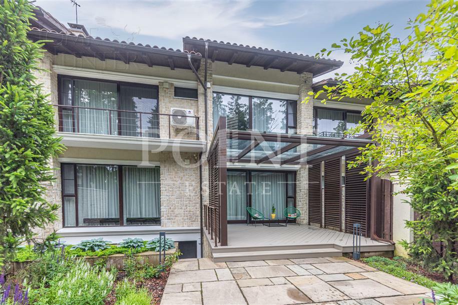 ТАУНХАУС 300 м² без отделки