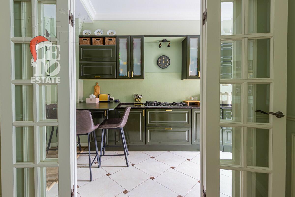 2-этажный таунхаус 200 м² с отделкой