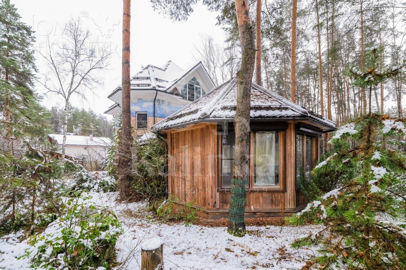 2-этажный коттедж 350 м² с отделкой