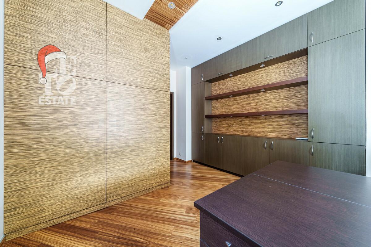 2-этажный коттедж 680 м² с отделкой