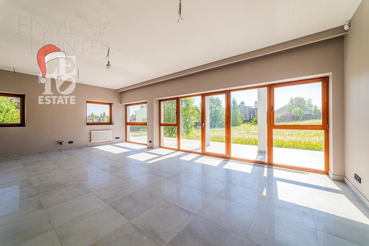 2-этажный коттедж 294 м² с отделкой