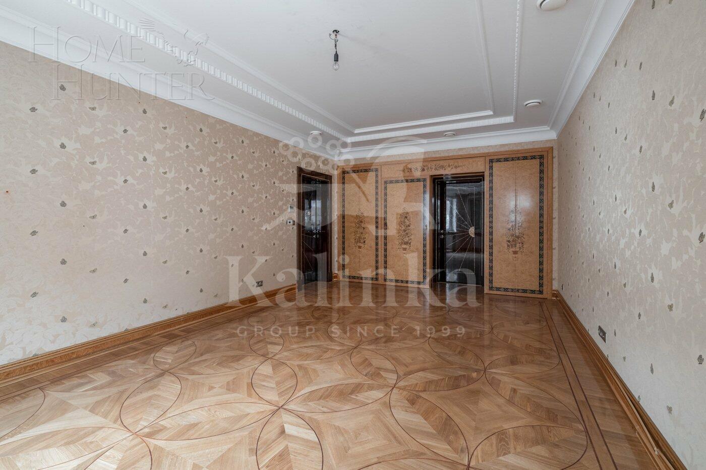 2-этажный коттедж 350 м² с отделкой