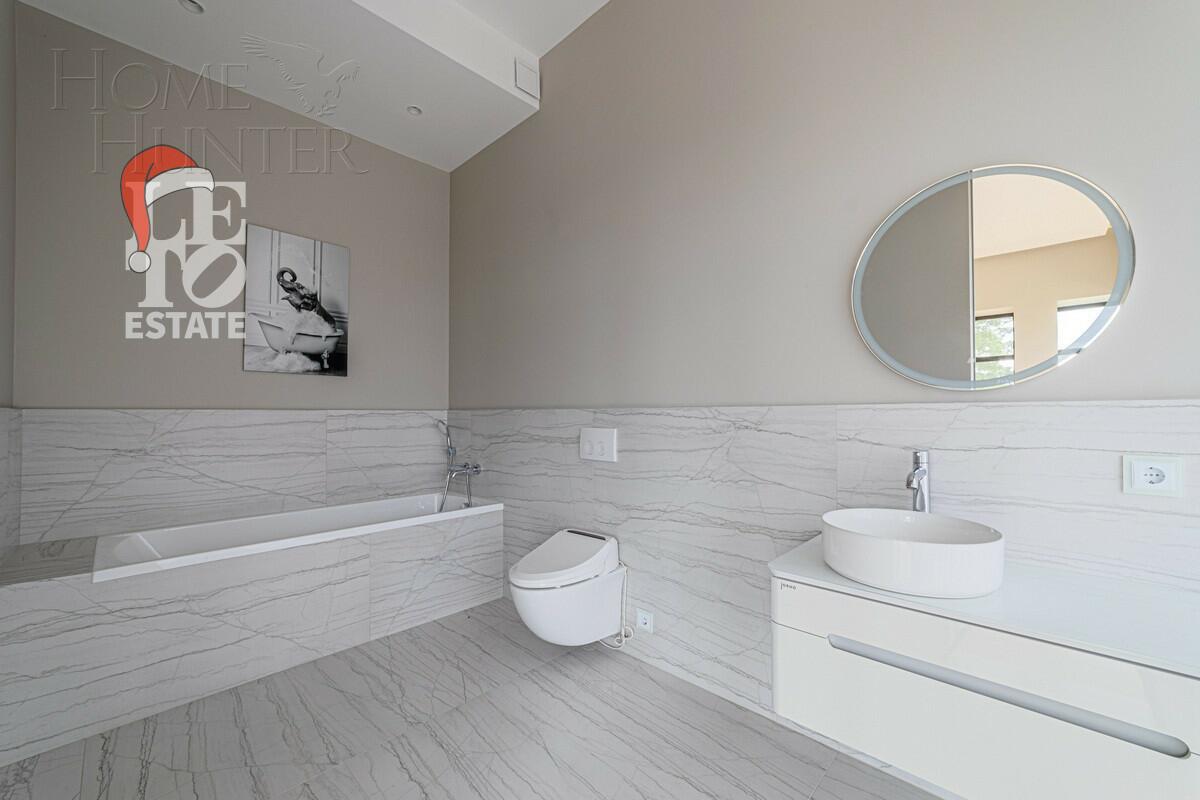 2-этажный коттедж 720 м² с отделкой