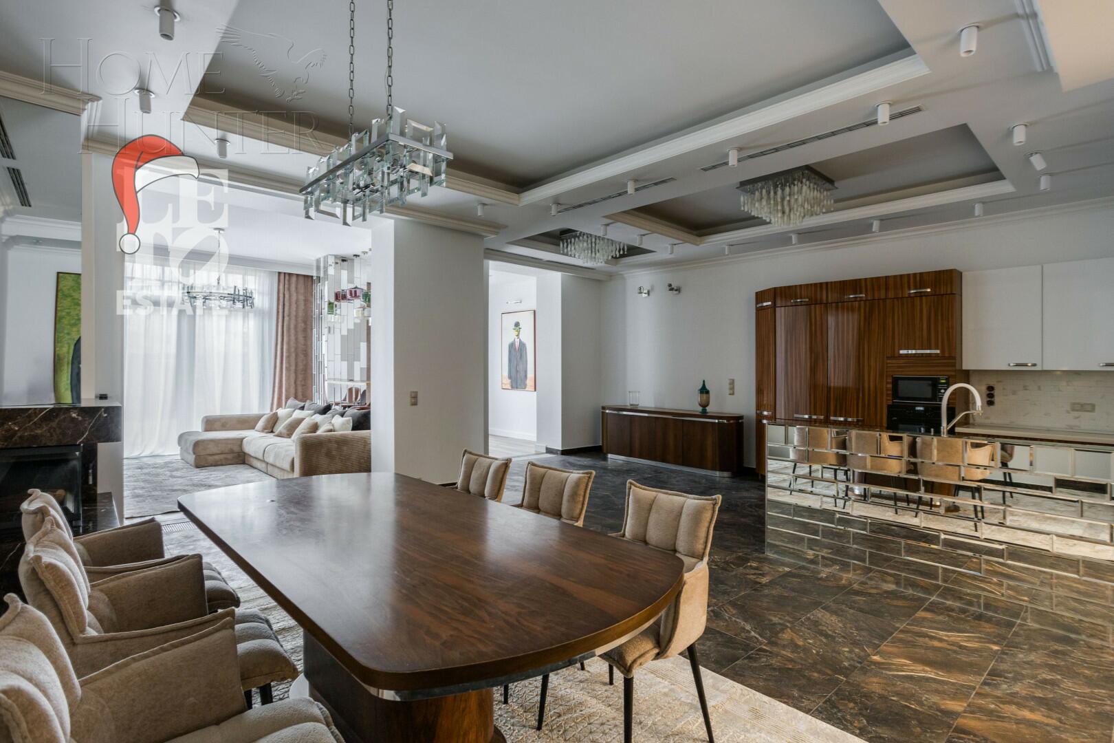 2-этажный таунхаус 440 м² с отделкой