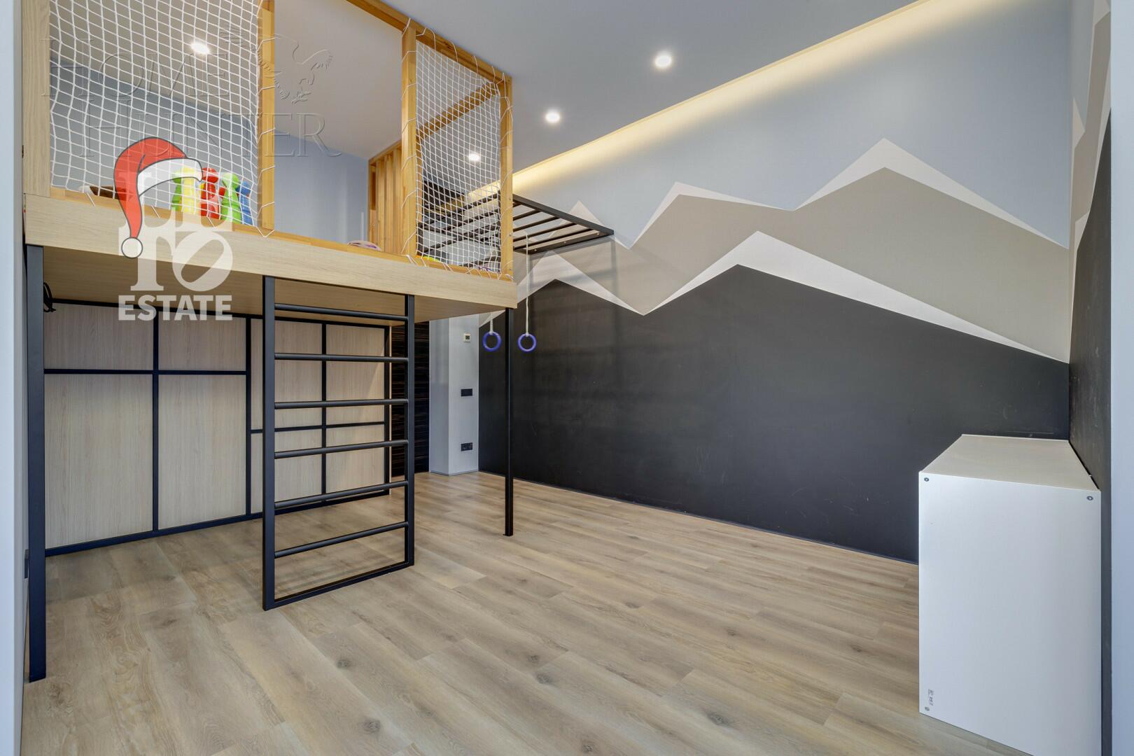 2-этажный коттедж 688 м² с отделкой