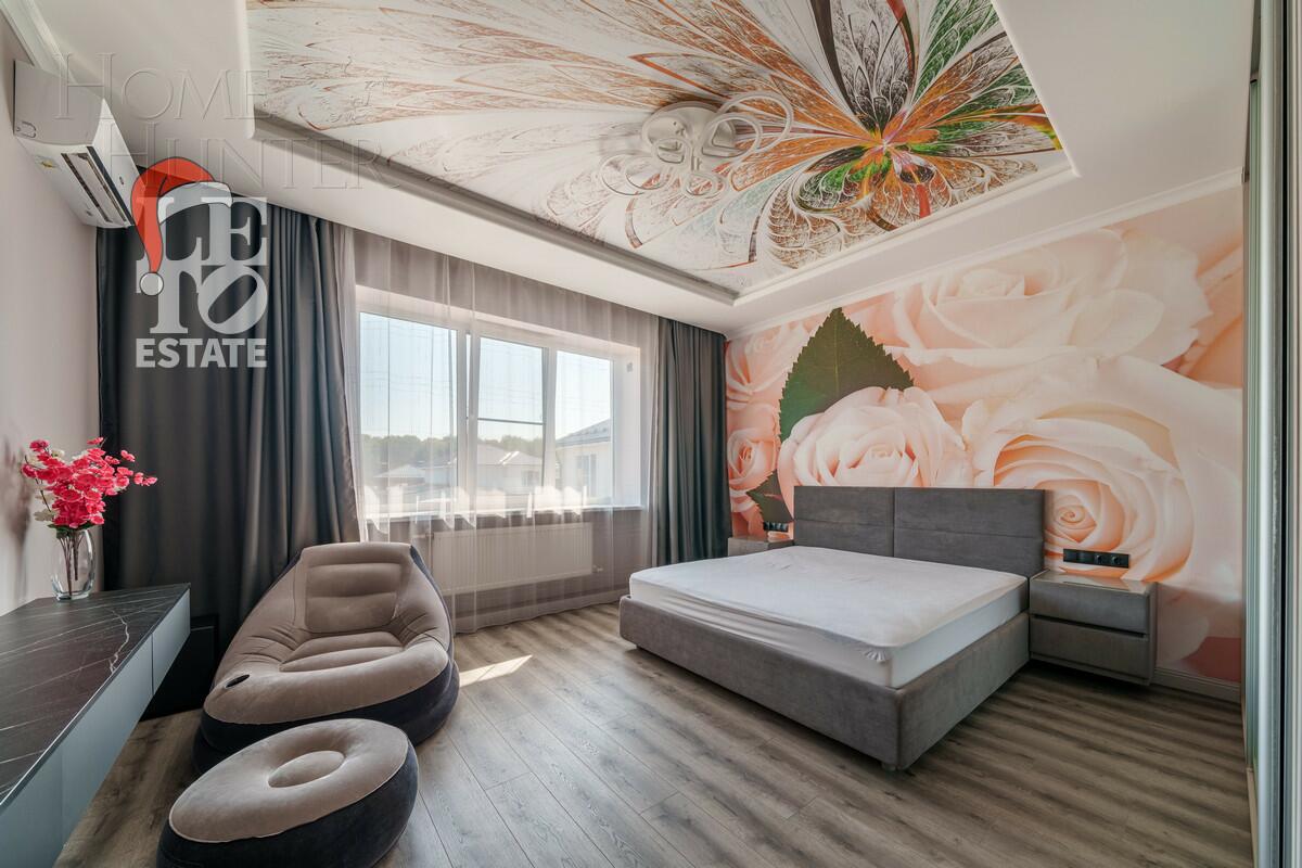 2-этажный коттедж 244 м² с отделкой