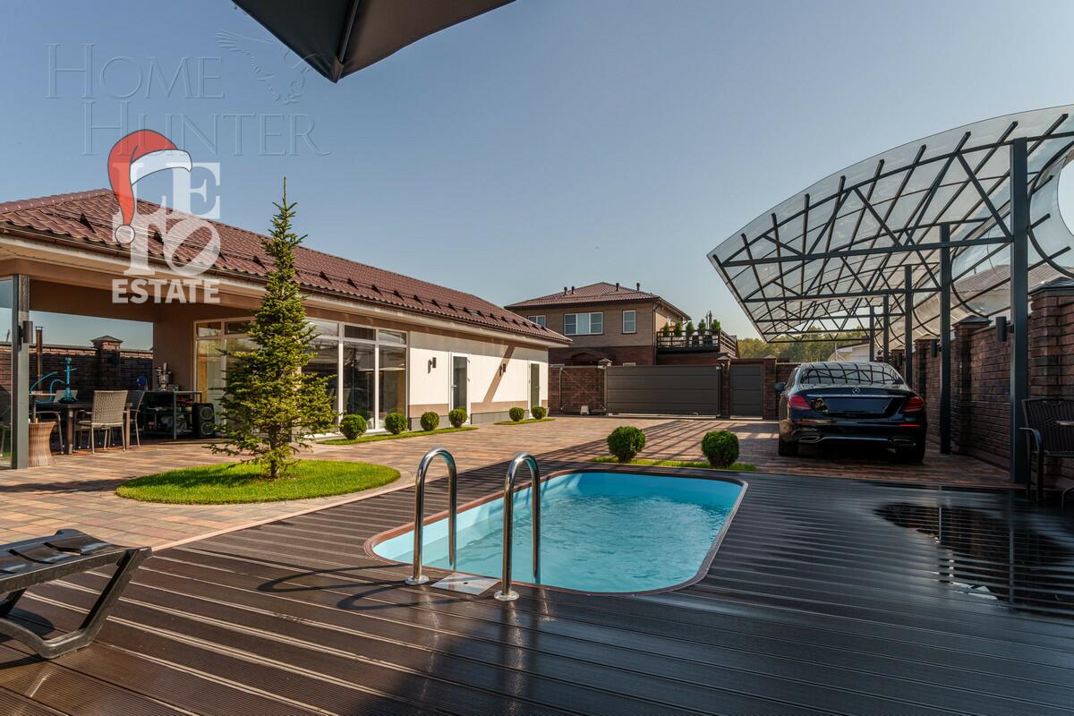 2-этажный коттедж 244 м² с отделкой