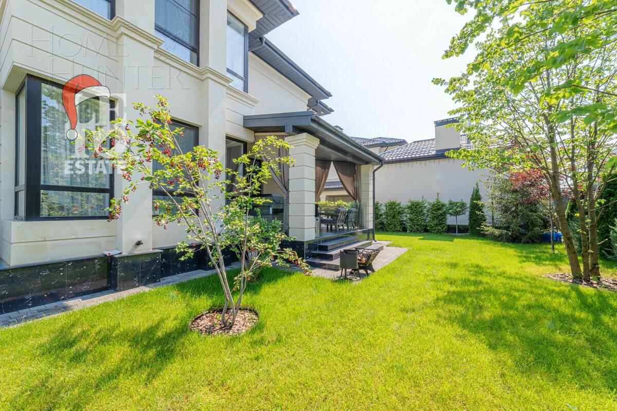 2-этажный коттедж 275 м² с отделкой