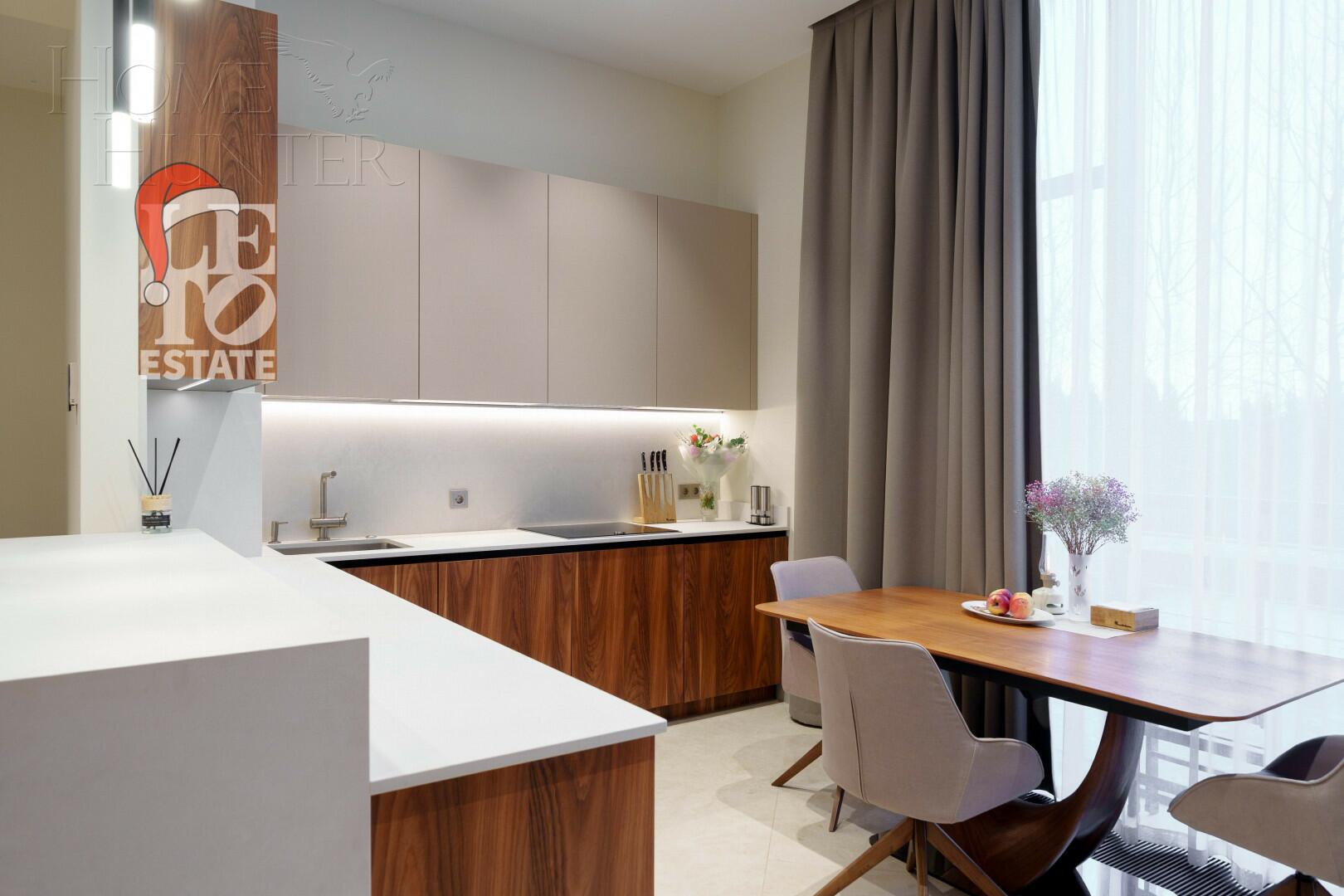 4-этажный таунхаус 278 м² с отделкой