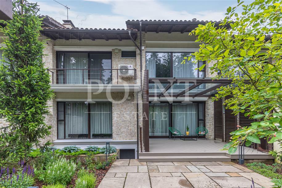 ТАУНХАУС 300 м² без отделки