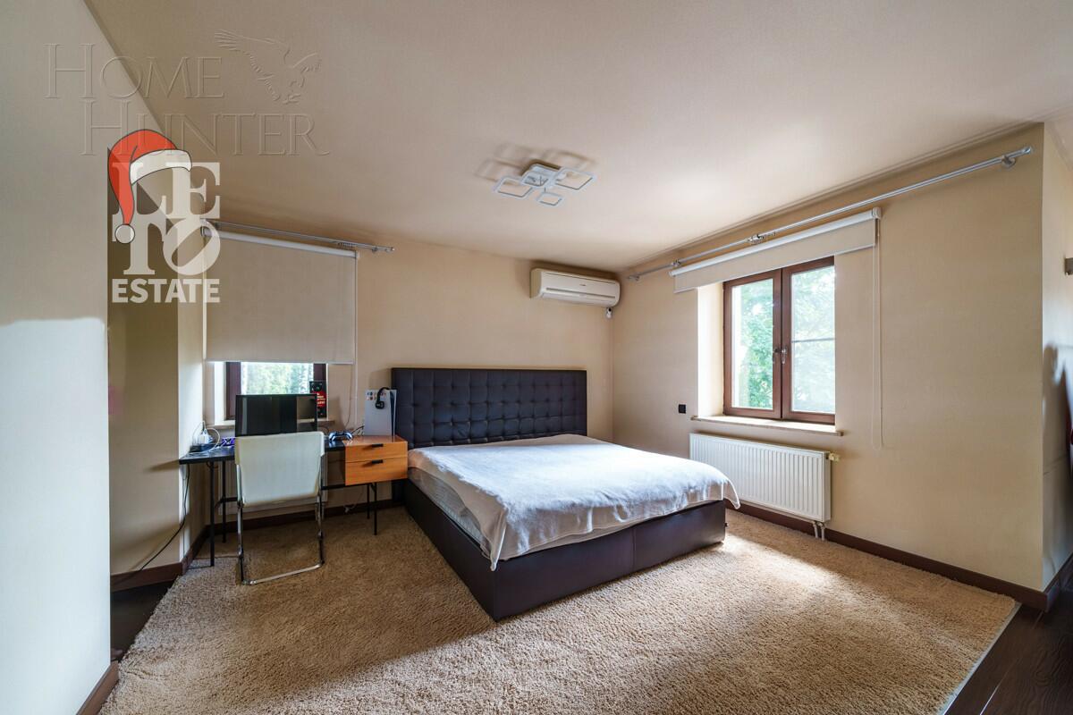 3-этажный коттедж 640 м² с отделкой