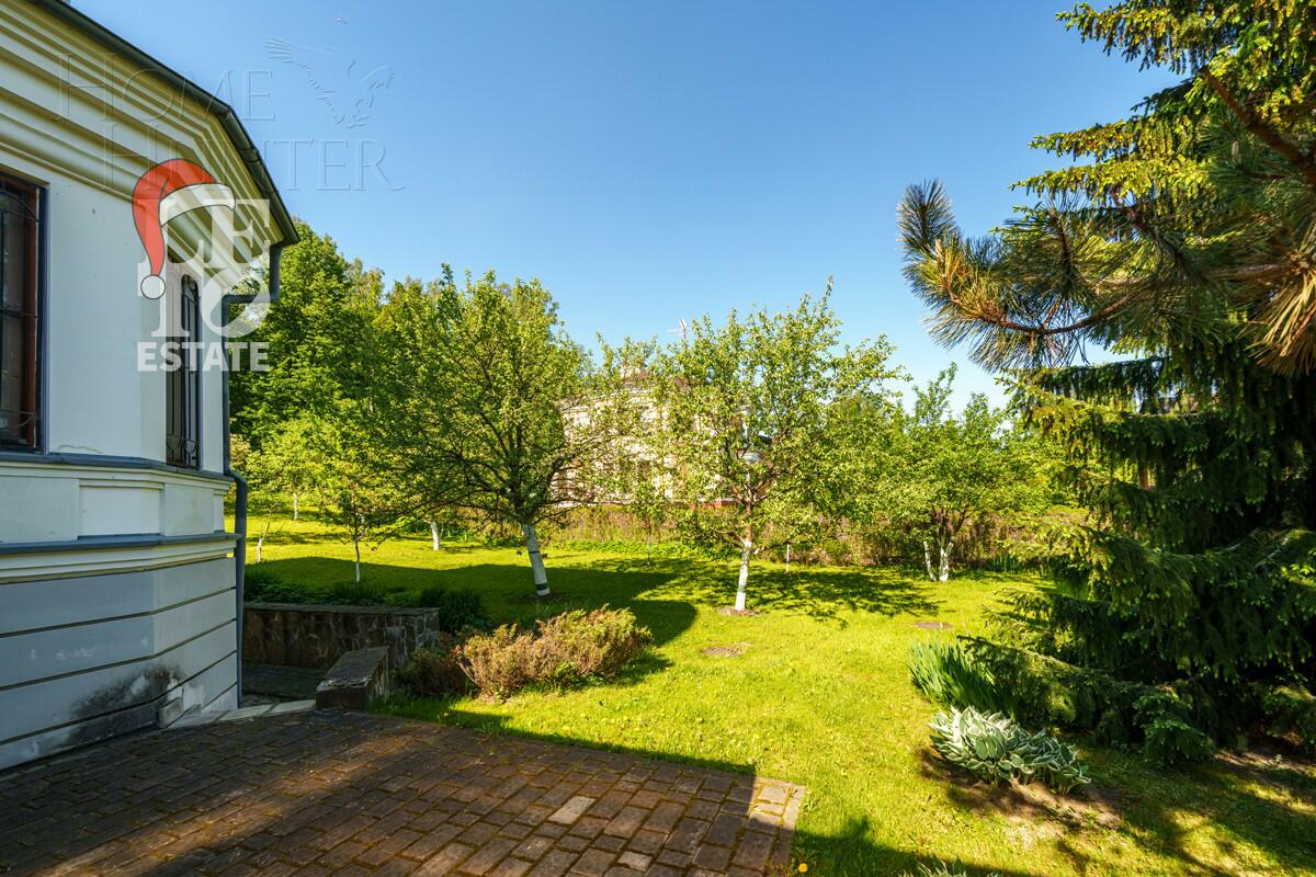 2-этажный коттедж 350 м² с отделкой