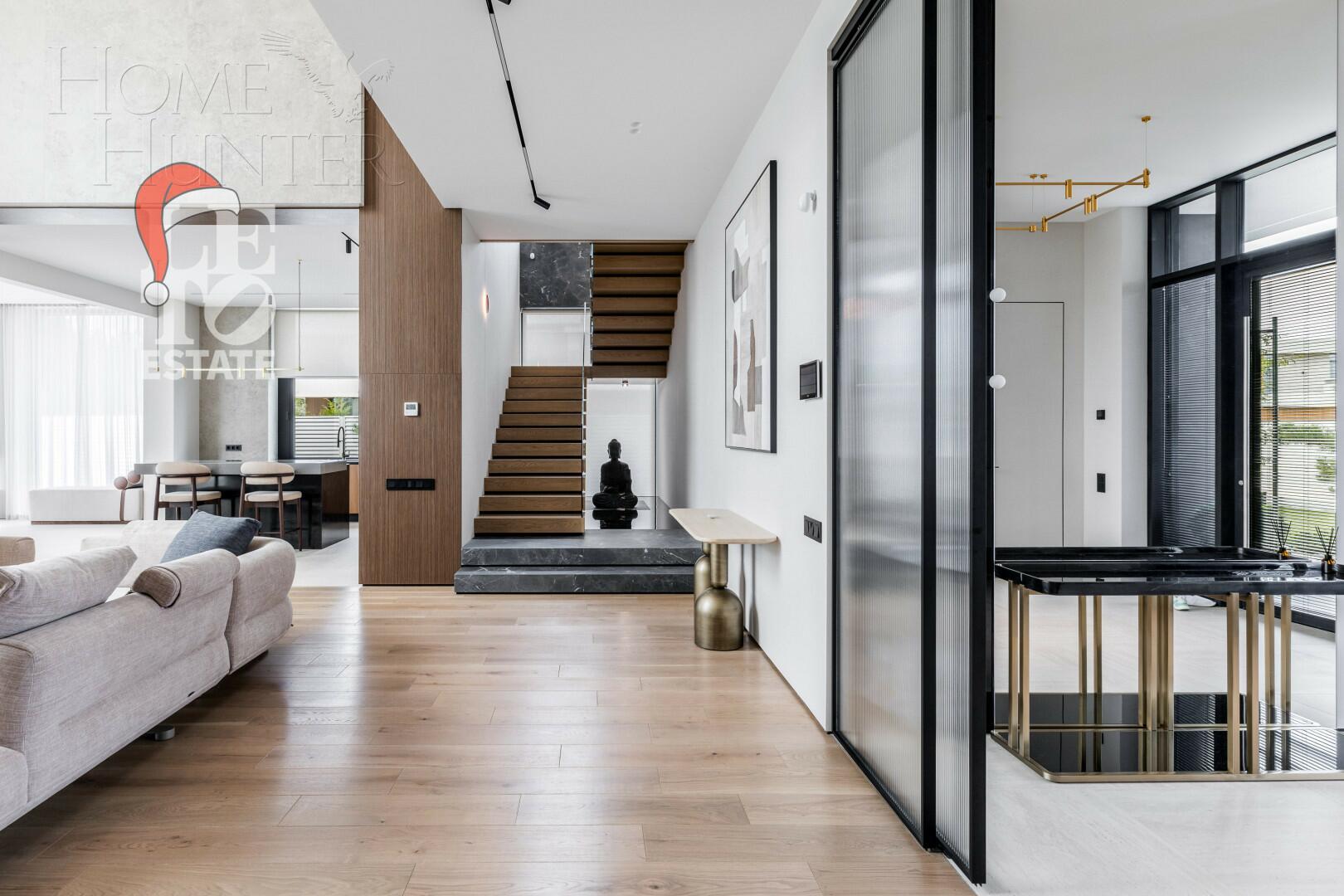 2-этажный коттедж 435 м² с отделкой